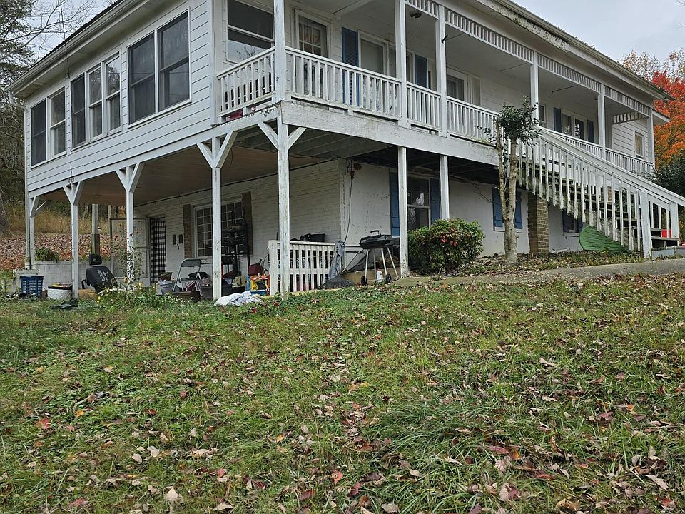 2nd image of 146 Hazel Shelton Ln