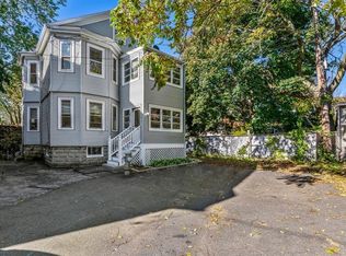 4 Hollis Park, Cambridge, MA 02140