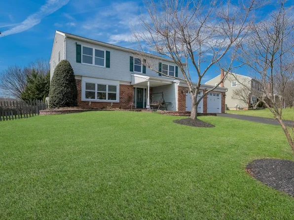 1026 Surrey Ln, Warrington, PA 18976