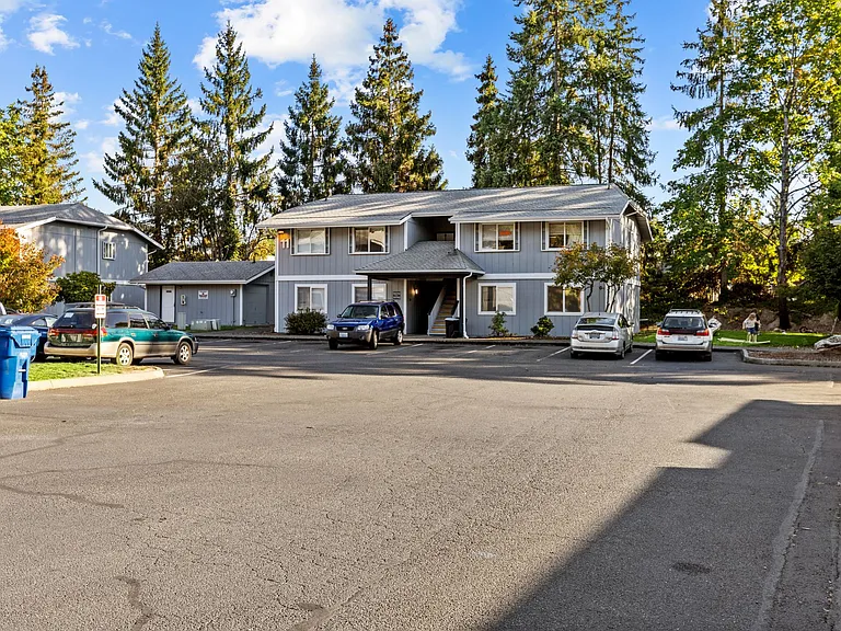 Evergreen Park Apartments in Olympia! — Photo 42