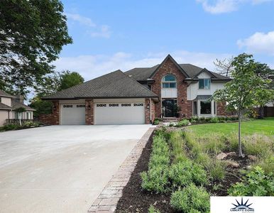 13407 Seward St, Omaha, NE, 68154