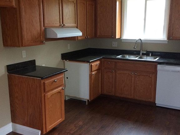 2nd image of 3217 E Miner Ave
