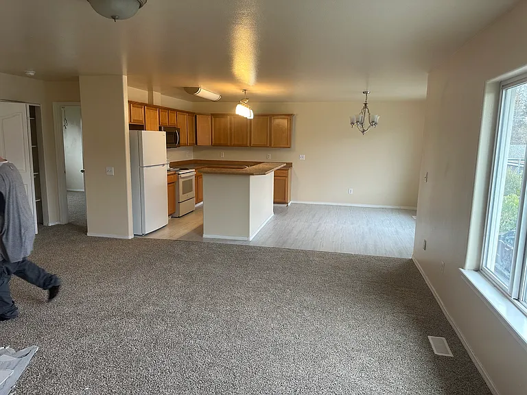6411 E 9th Ave #1 — Photo 10