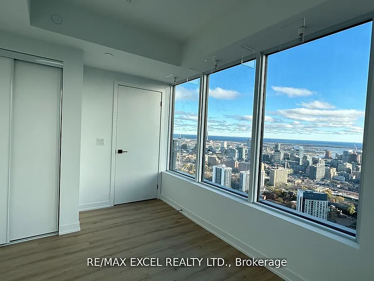 319 Jarvis St #5002 — Photo 8