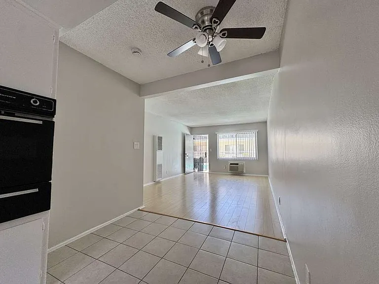 731 N Azusa Ave — Photo 7