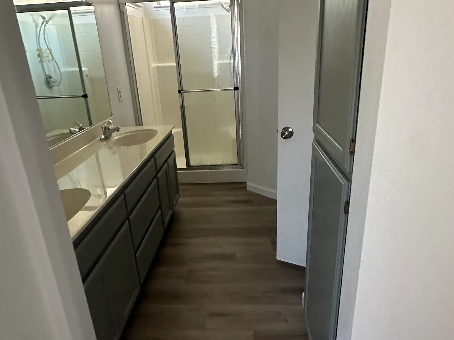 3 bed, 1458 sqft, $2,400 — Photo 2