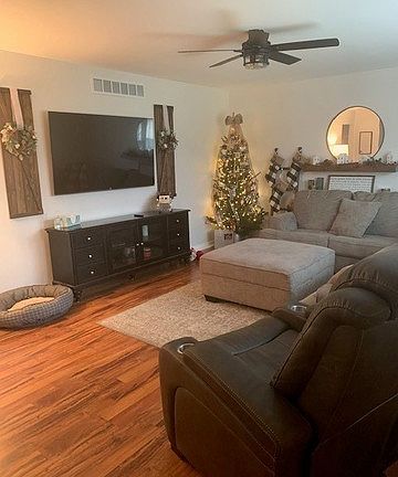 5th image of 2412 Leckrone Dr