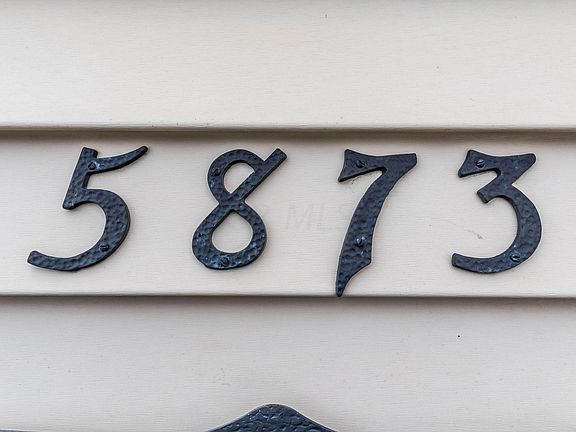 3rd image of 5873 Branchwood Dr
