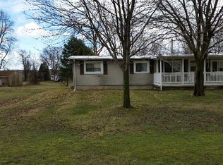 1429 S Huron Rd, Kawkawlin, MI 48631