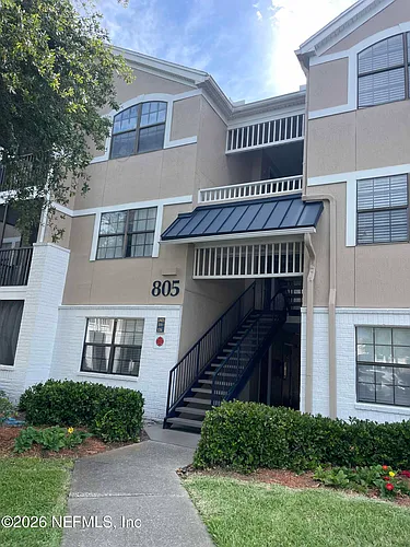 805 Boardwalk Dr Photo 1