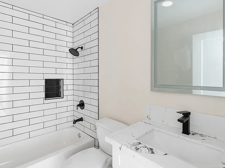 Seaview Terrace Apartment Homes — Photo 8