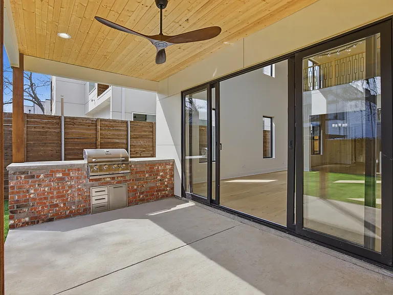 4222 Munger Ave — Photo 22