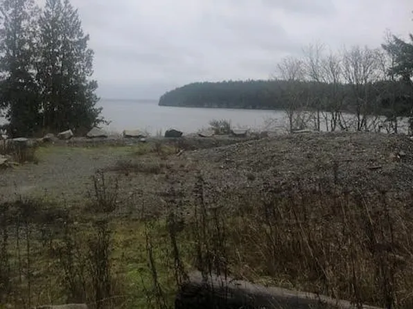 7 White Eagle Ter, Nanaimo, BC V9S 3C5