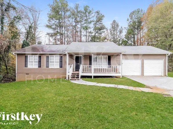 276 Hollyberry Dr, Dallas, GA 30157