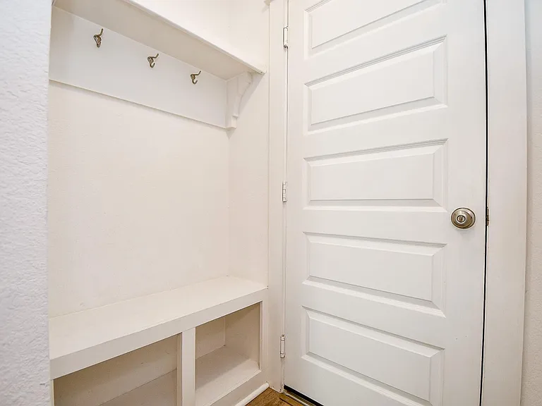 964 Lilly Flower Ln — Photo 7