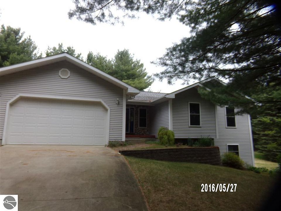 1st image of 151 Ringneck Ln