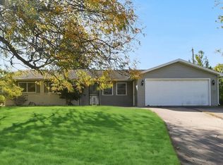 1303 Hiawatha Pl, Auburn, IN 46706