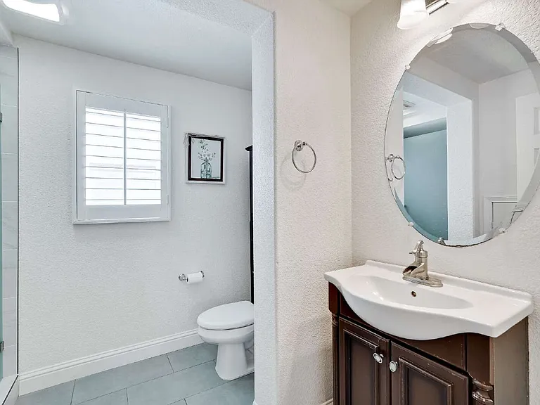 675 W Esplanade Dr — Photo 23