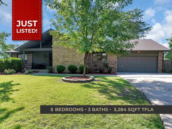 2204 N Winstead Cir, Wichita, KS 67226