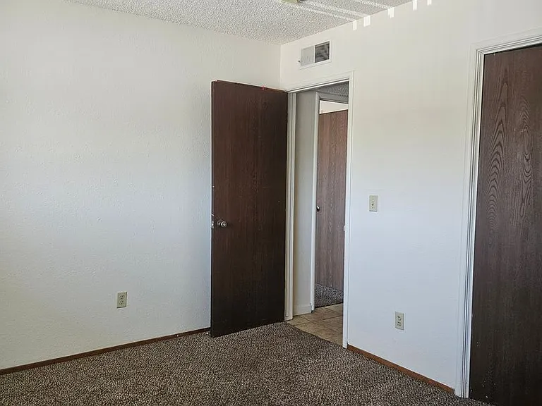 120 N Eaton Ave — Photo 7
