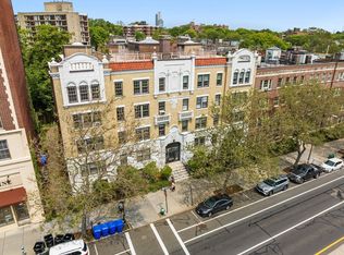 1272 Beacon St APT 3, Brookline, MA 02446