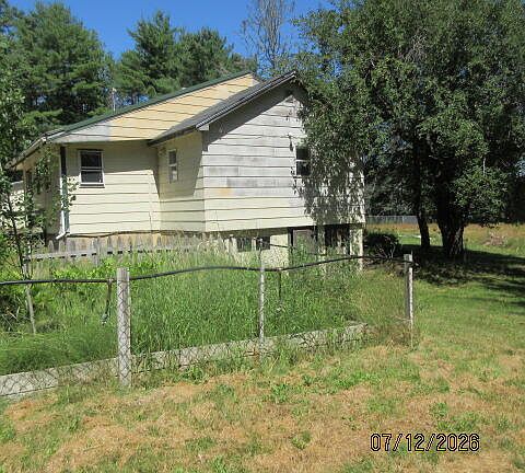 3rd image of 24 Currier Drive