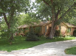 211 Lois Ln, Bellevue, NE 68005