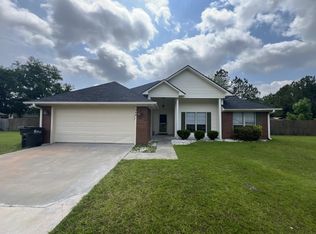 240 W Daryl Dr, Hinesville, GA 31313