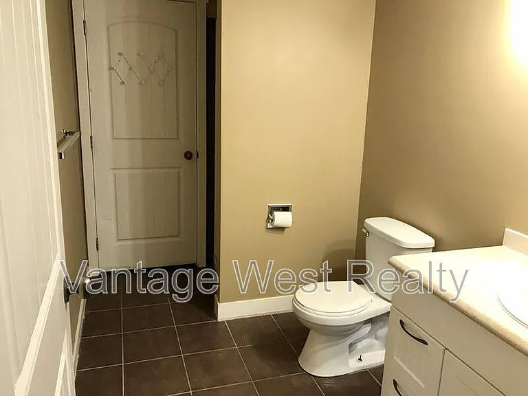 2231B Sunview Dr — Photo 10