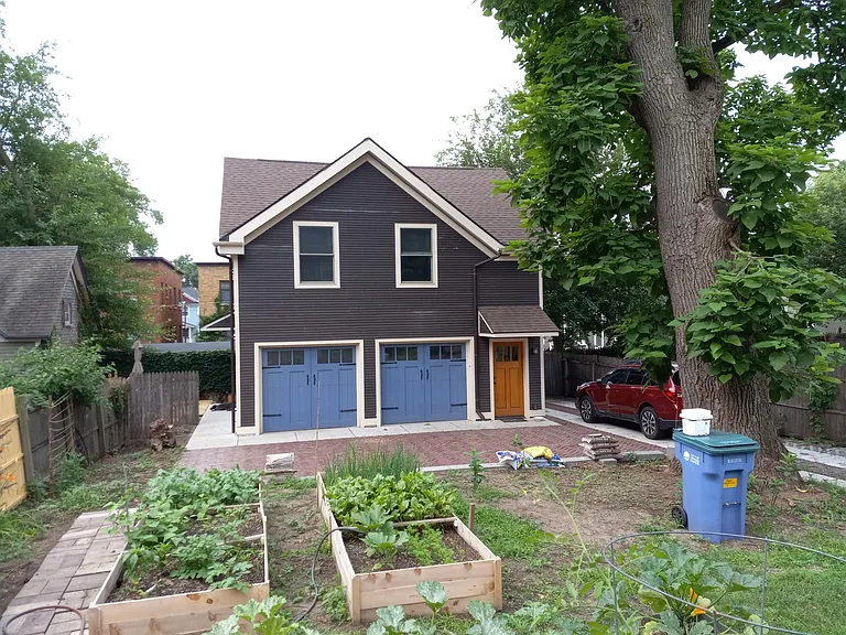 928 Virginia St SE #H — Photo 1