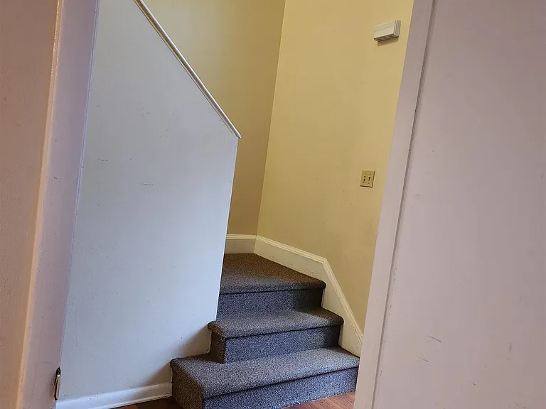 1394 Bradley Dr — Photo 13