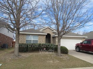 4413 Grassy Glen Dr, Fort Worth, TX 76177