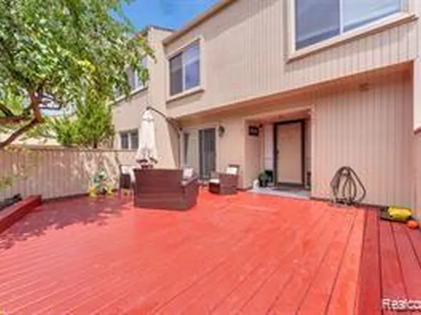 7346 Balsam Ct, West Bloomfield, MI 48322