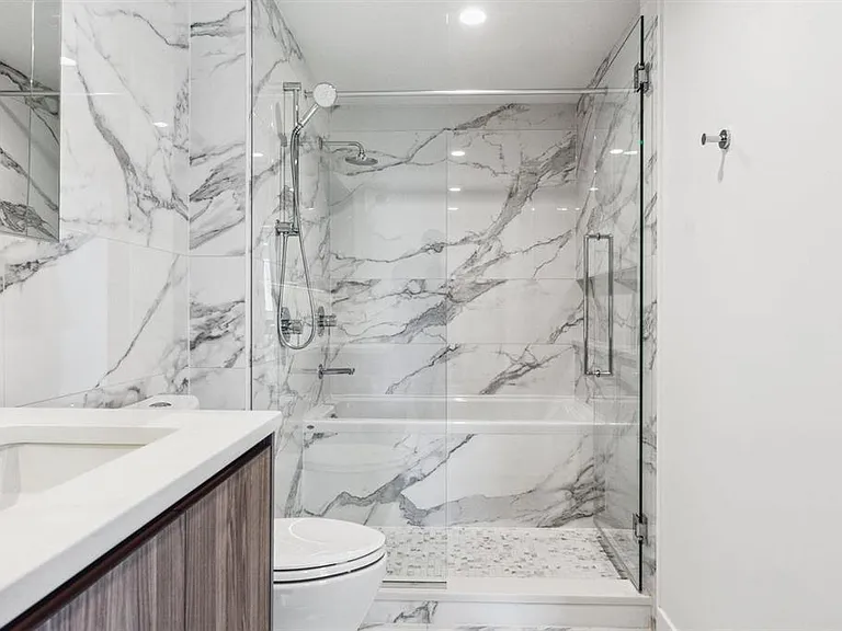 4880 Lougheed Hwy #500X — Photo 10