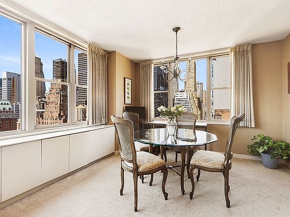 4th image of 137 E 36th St APT 20G