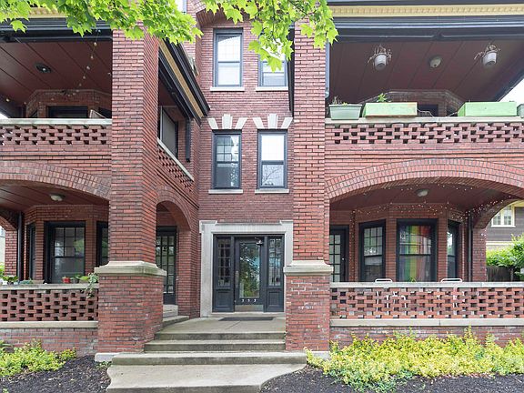 4th image of 447 Wealthy St SE