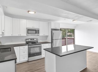 19 Cantril St APT 102, Castle Rock, CO 80104