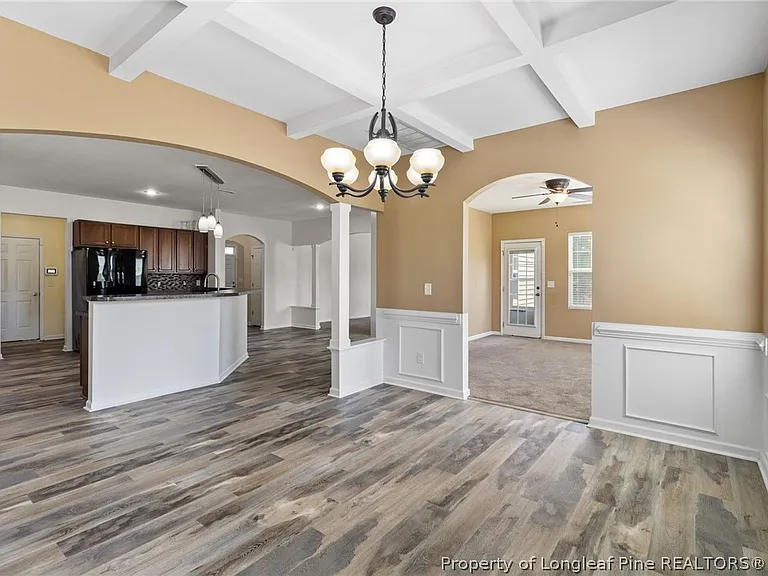 645 Highgrove Dr — Photo 10