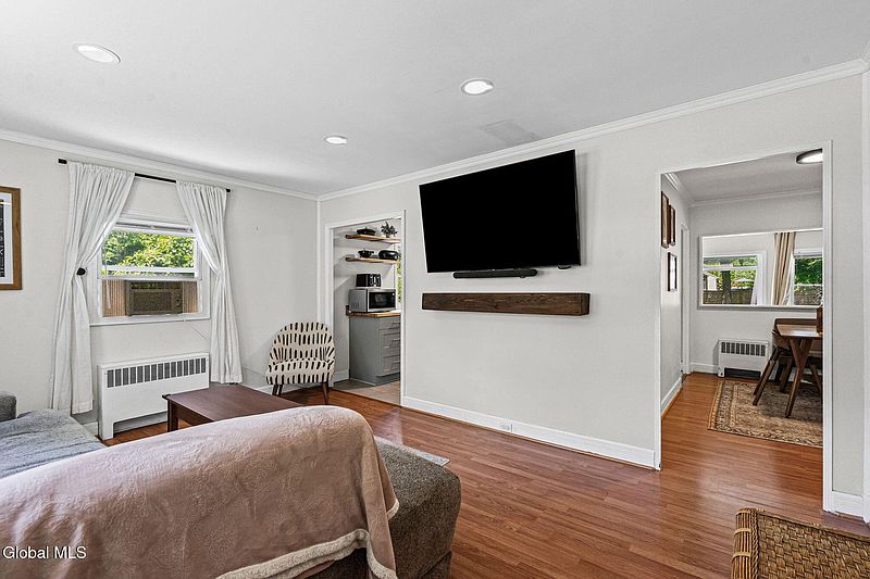 2nd image of 24 Westlyn Court