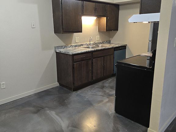 5th image of 1118 Tiffany Pl