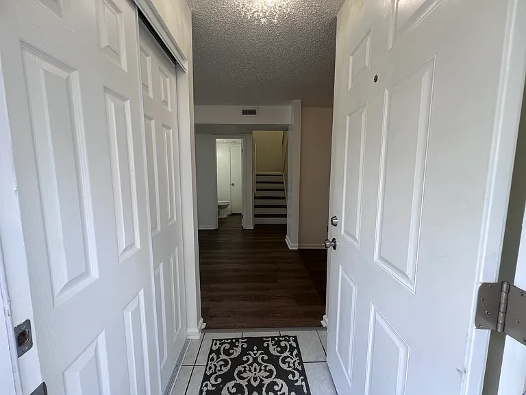 874 Jamestown Landing Rd — Photo 3