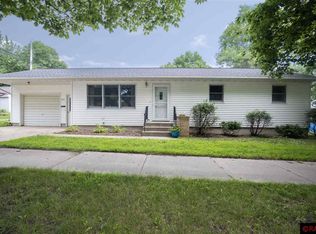 1019 10th St N, New Ulm, MN 56073