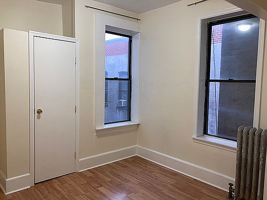 3rd image of 261 Quincy St #2C