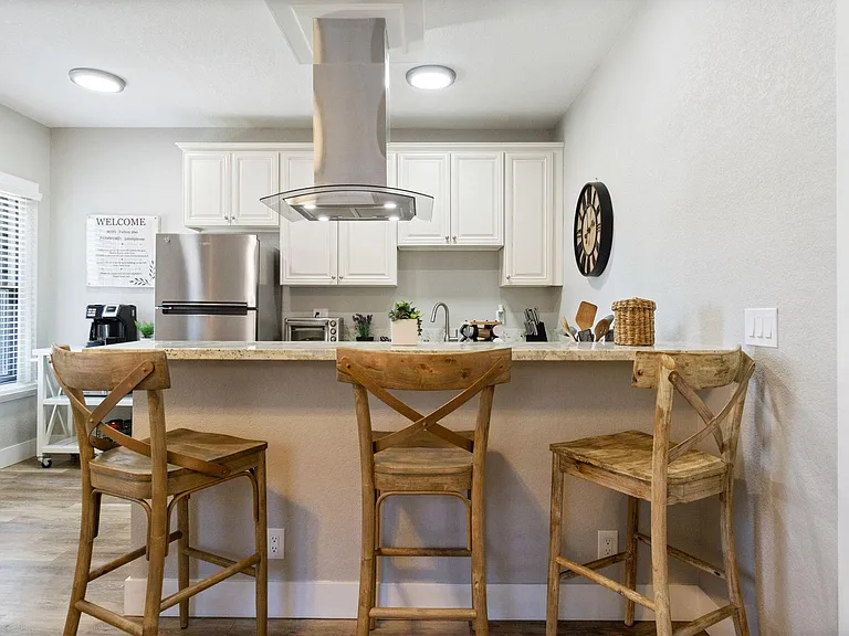 260 N Fulton St #260 — Photo 9