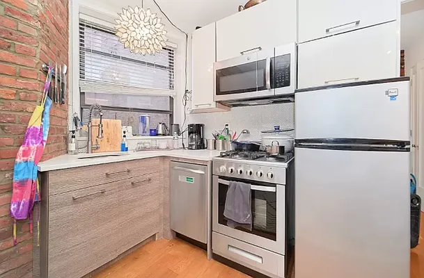 Rented by Living New York | media 25