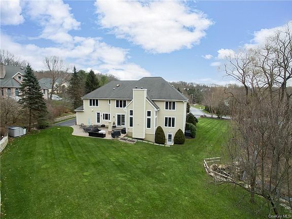 5th image of 5 Stonewall Cir