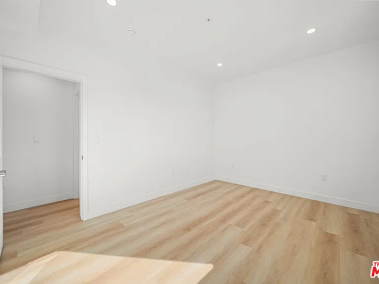 4176 Willimet St — Photo 31