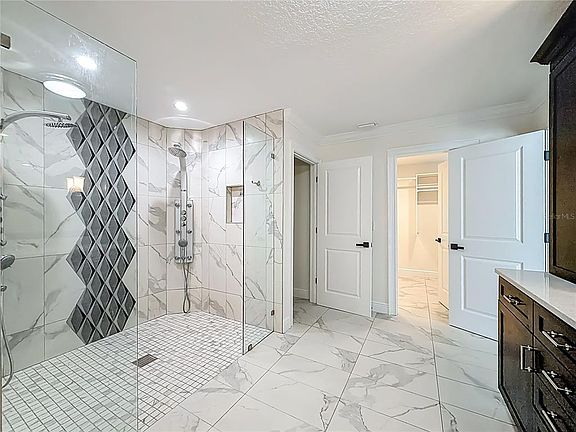 4th image of 3575 SW 24th Avenue Rd