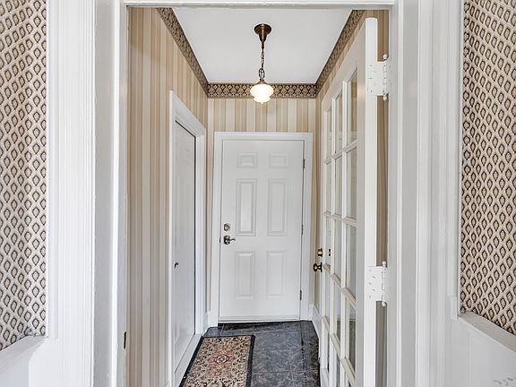 Shared foyer.