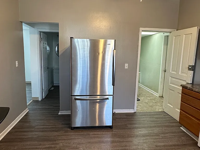 1019 White Bear Ave N #1 — Photo 5